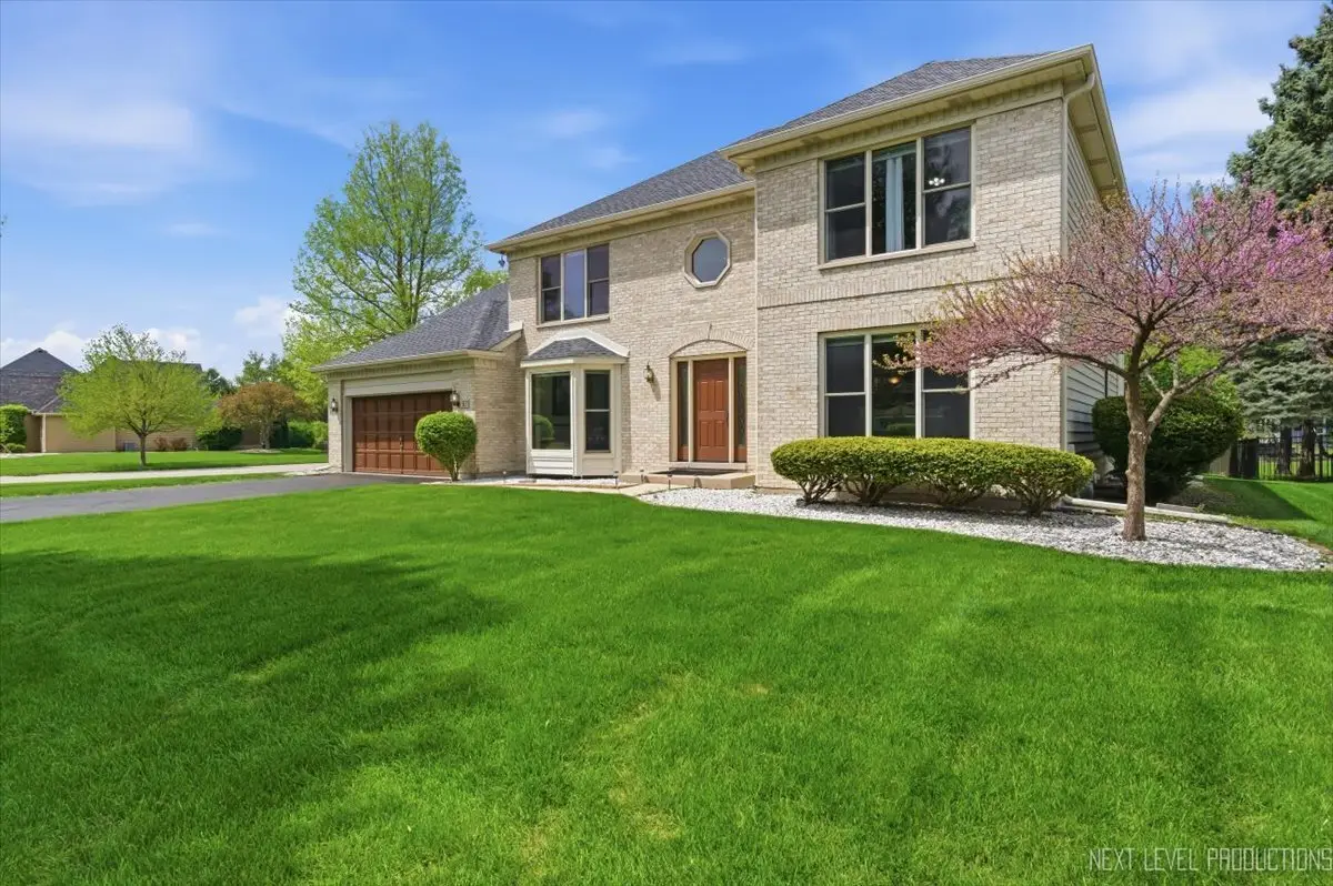 301 Stoneleigh Lane, Oswego, IL 60543 - #1