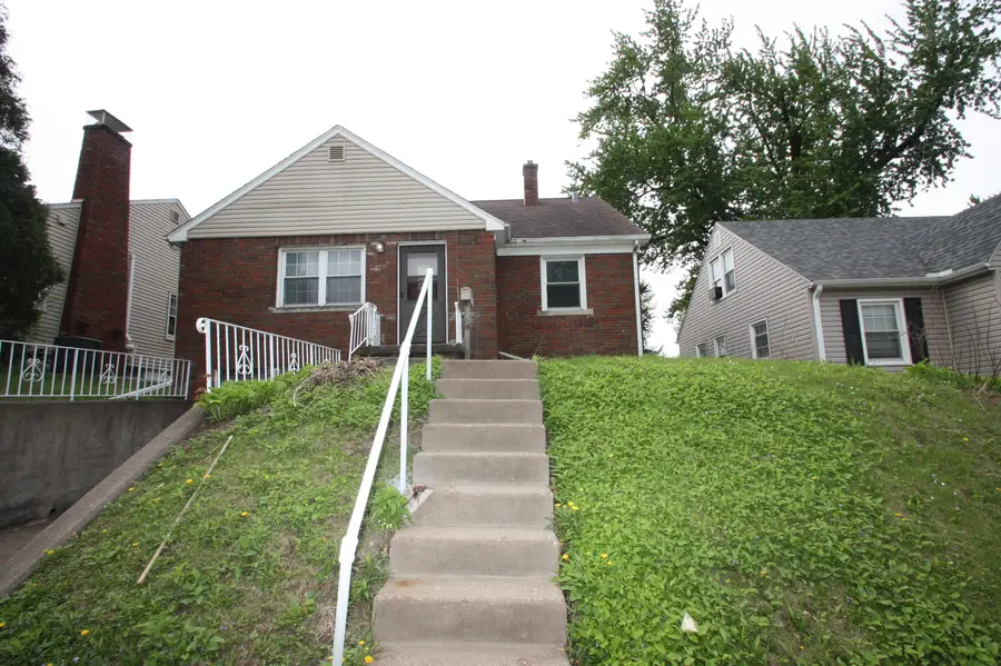 2519 E Locust Street, Davenport, IA 52803 - #2