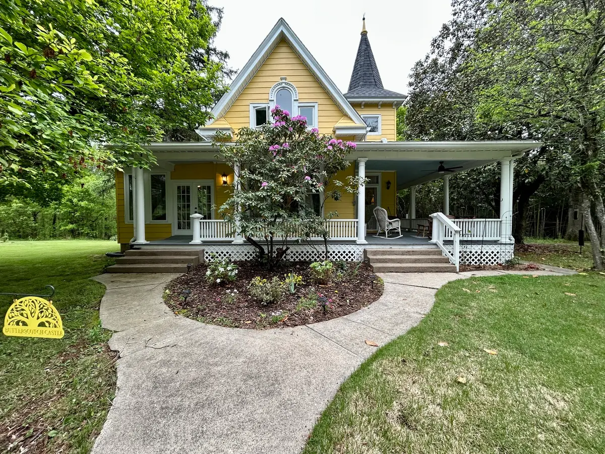 7695 Old Highway 51 N, Cobden, IL 62920 - #1