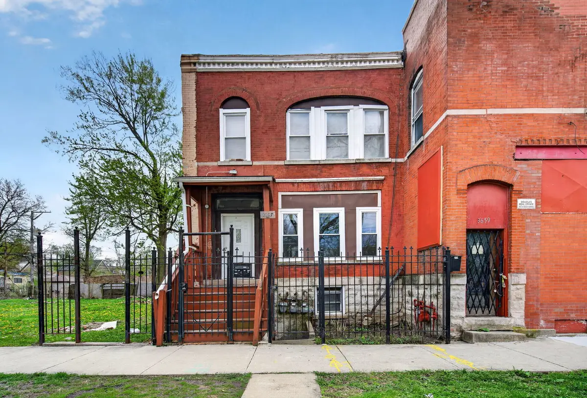 3657 W Ohio Street, Chicago, IL 60624 - #1