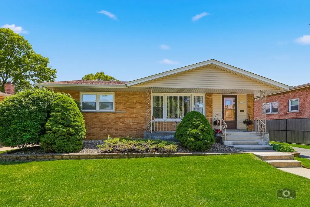 5233 Oak Center Drive, Oak Lawn, IL 60453 - #1