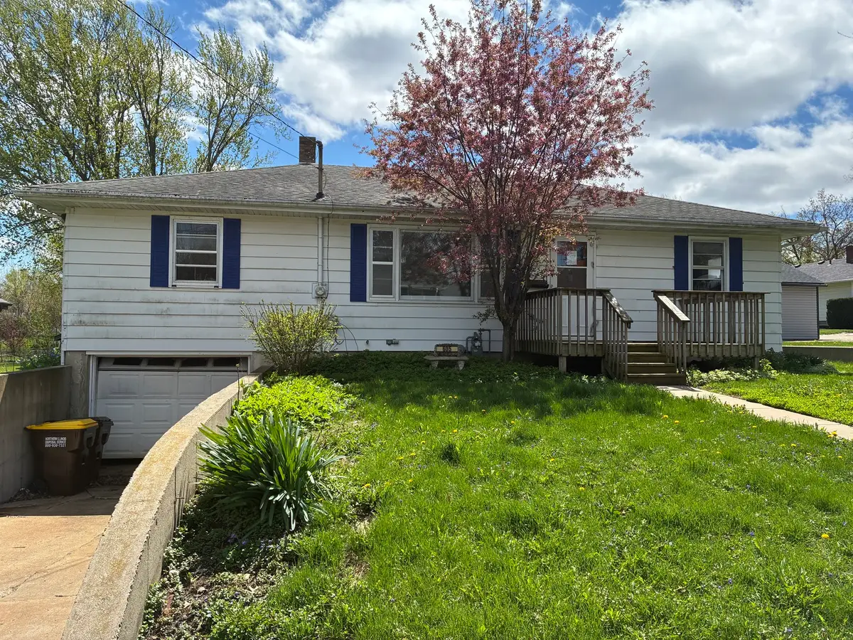 605 Webster Street, Oregon, IL 61061 - #1