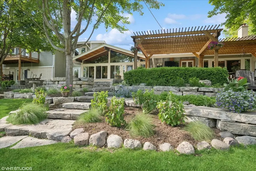 16 Lagoon Drive, Hawthorn Woods, IL 60047 - #3