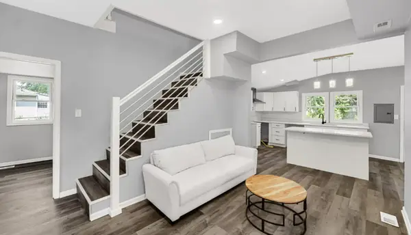 15343 8th Avenue, Phoenix, IL 60426