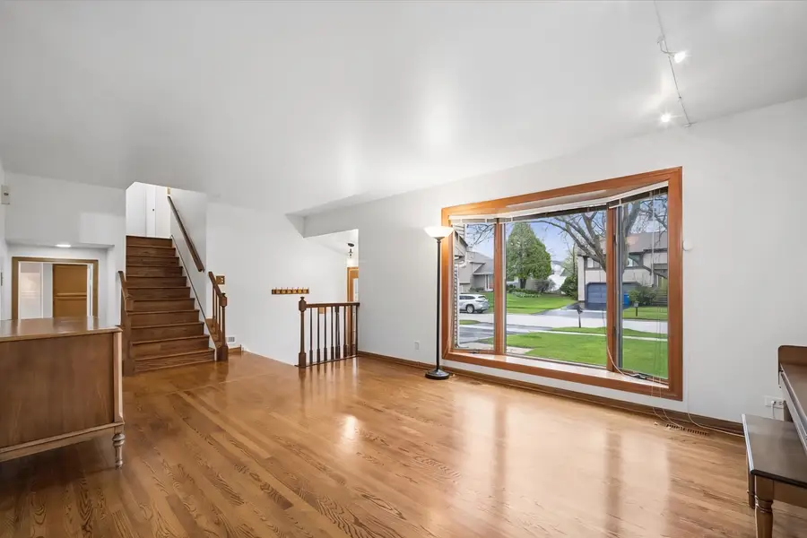 252 Ewell Court, Bartlett, IL 60103 - #2