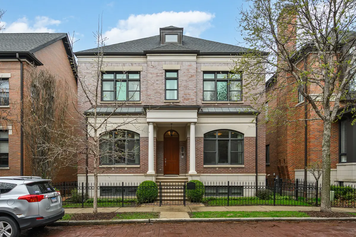 2664 N Hartland Court, Chicago, IL 60614 - #1