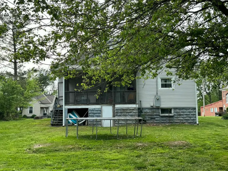507 S Washington Street, McLeansboro, IL 62859 - #3