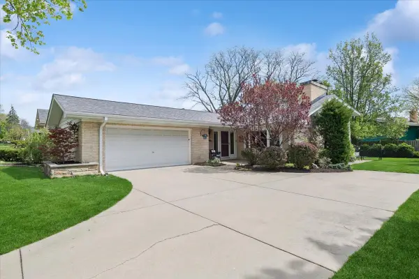 611 50th Place, Western Springs, IL 60558
