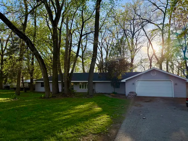 1555 N Rollin Lane, Coal City, IL 60416