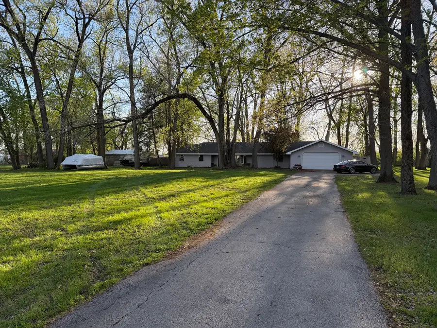 1555 N Rollin Lane, Coal City, IL 60416 - #2