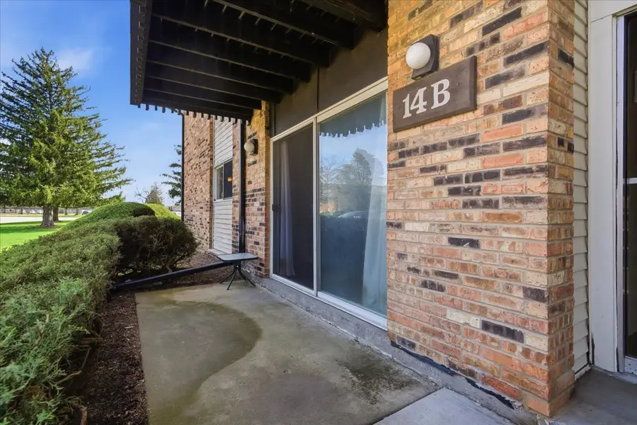 14B Kingery Quarter #108, Willowbrook, IL 60527 - #2