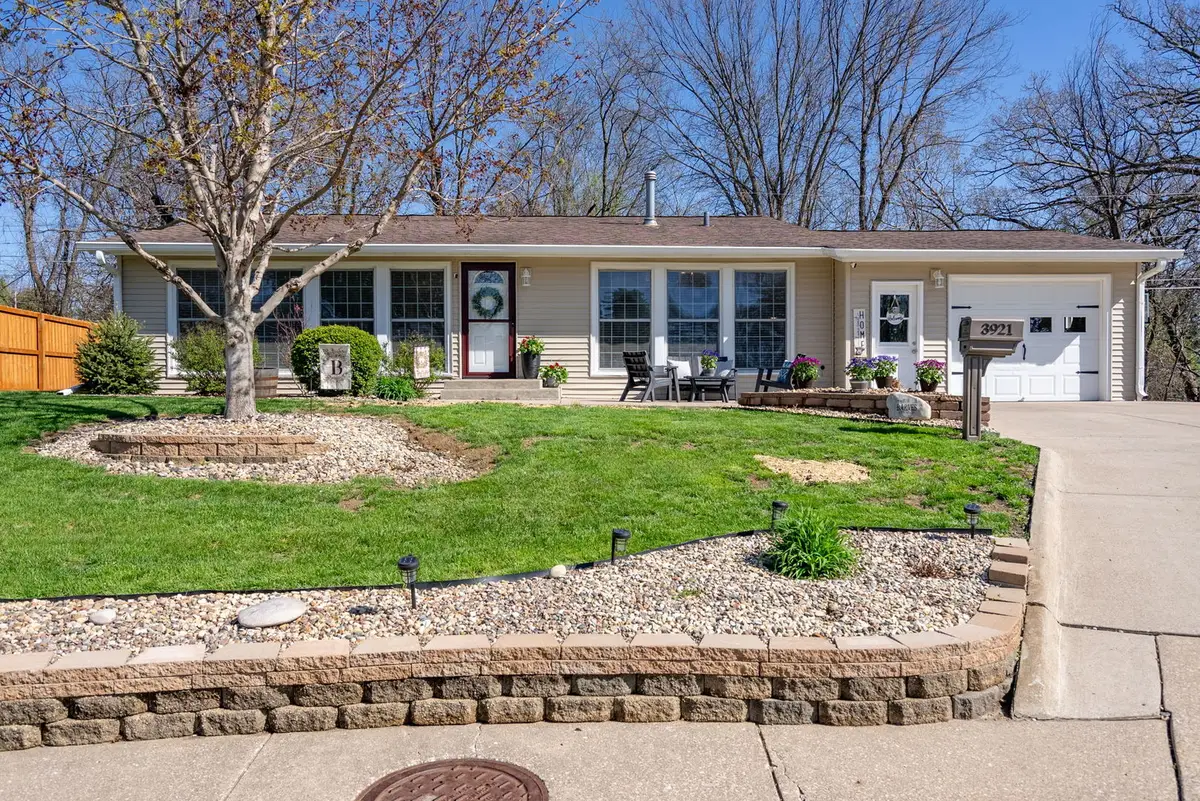 3921 29th Street, Rock Island, IL 61201 - #1