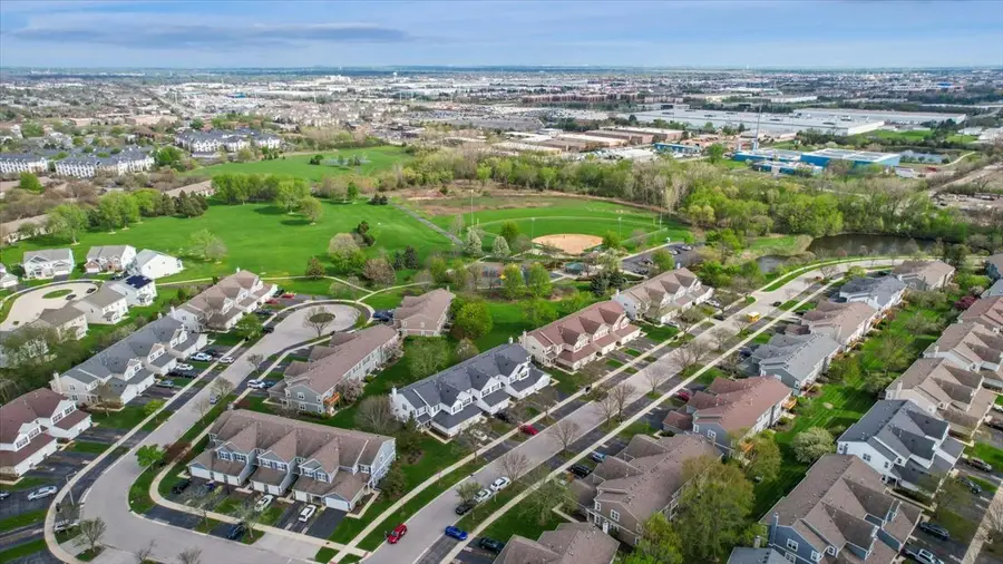 832 Genesee Drive, Naperville, IL 60563 - #2