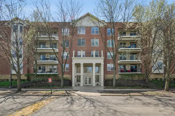 3125 Town Square Drive #405, Rolling Meadows, IL 60008