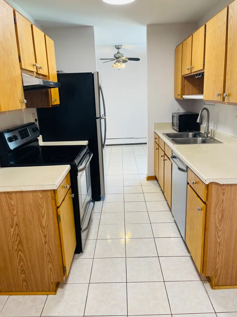 1806 Hemlock Place #204, Schaumburg, IL 60173 - #3