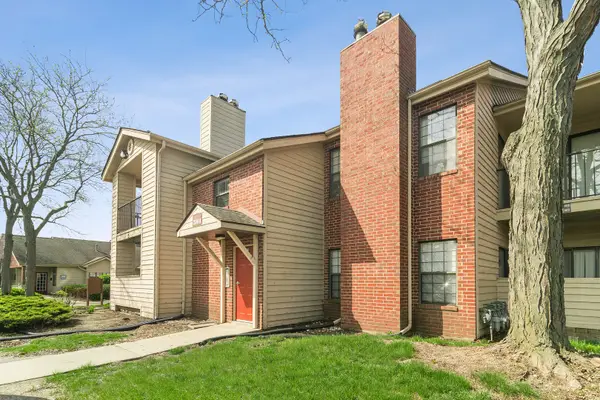 2060 N Rand Road #204, Palatine, IL 60074