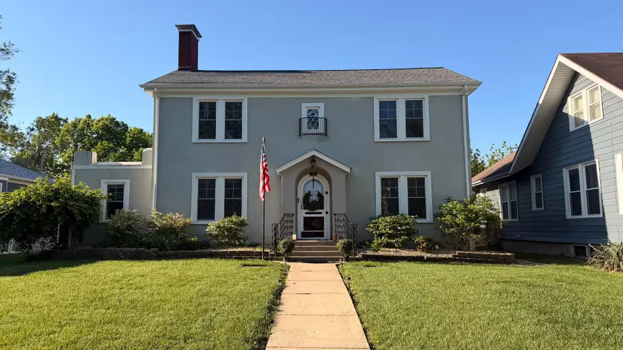 909 E 3rd Street, Centralia, IL 62801 - #2