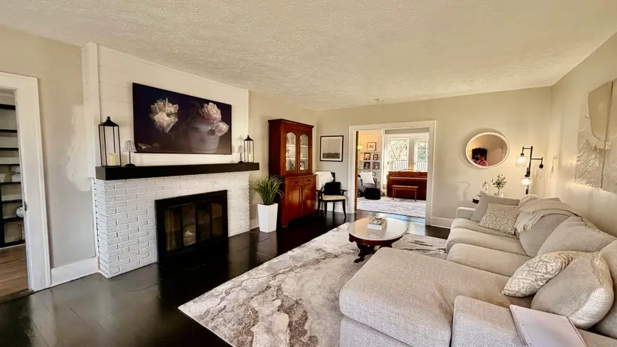 909 E 3rd Street, Centralia, IL 62801 - #3