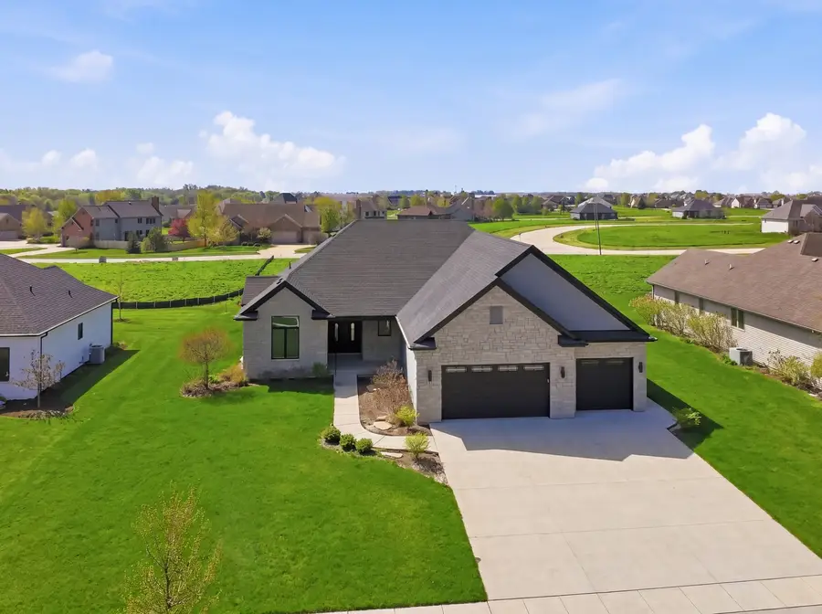 718 Independence Avenue, Sycamore, IL 60178 - #3