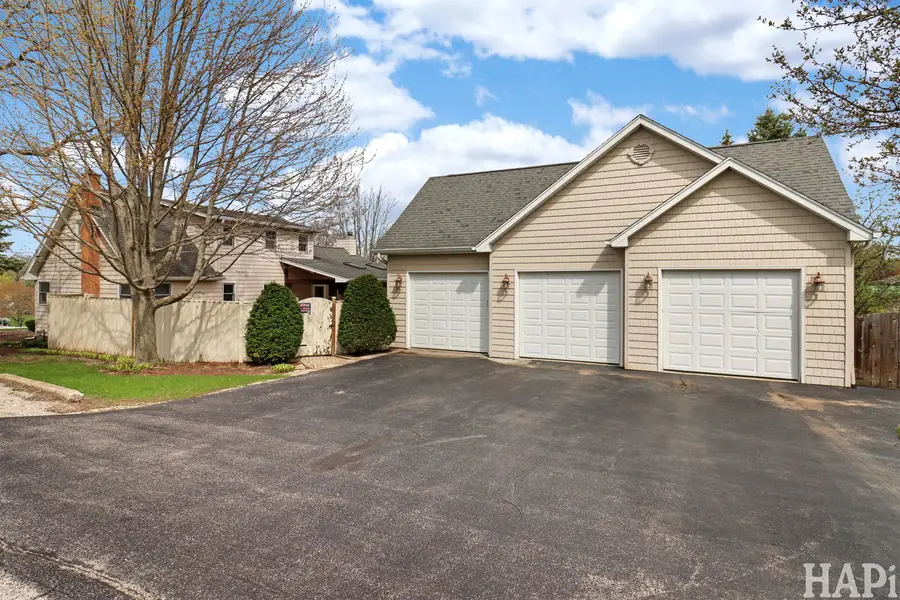 34899 N Park Drive, Ingleside, IL 60041 - #3