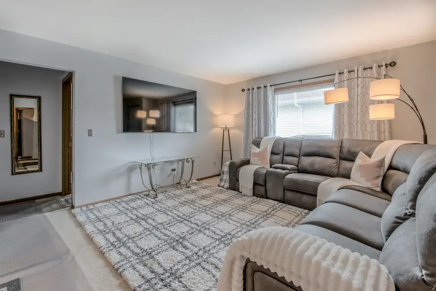 2512 Live Oak Drive, Crest Hill, IL 60403 - #3