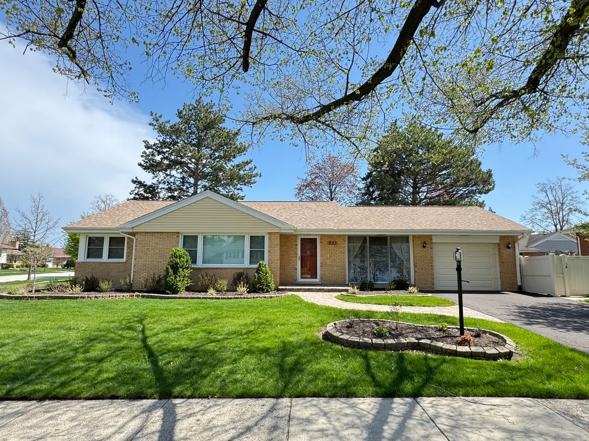 901 Brookline Lane, Park Ridge, IL 60068 - #1