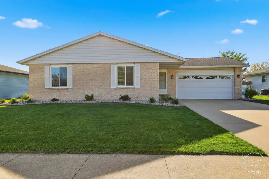 545 N Monroe Avenue, Bradley, IL 60915 - #2