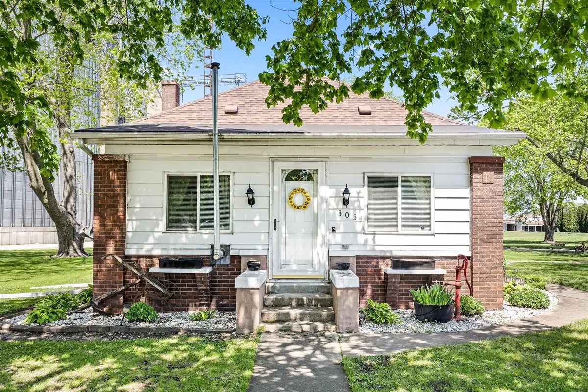 303 E 4th Street, Long Point, IL 61333 - #1