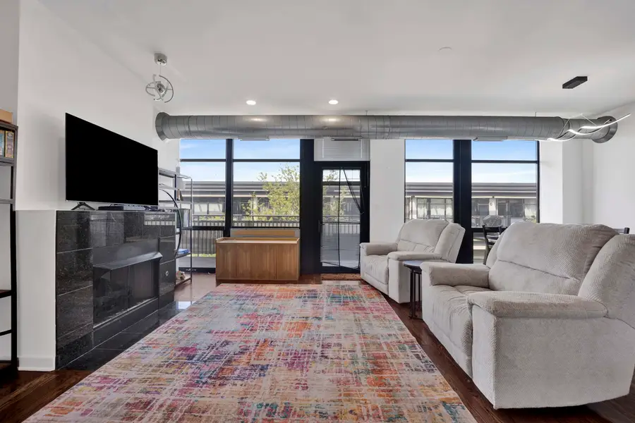 1150 W 15th Street #401, Chicago, IL 60608 - #2