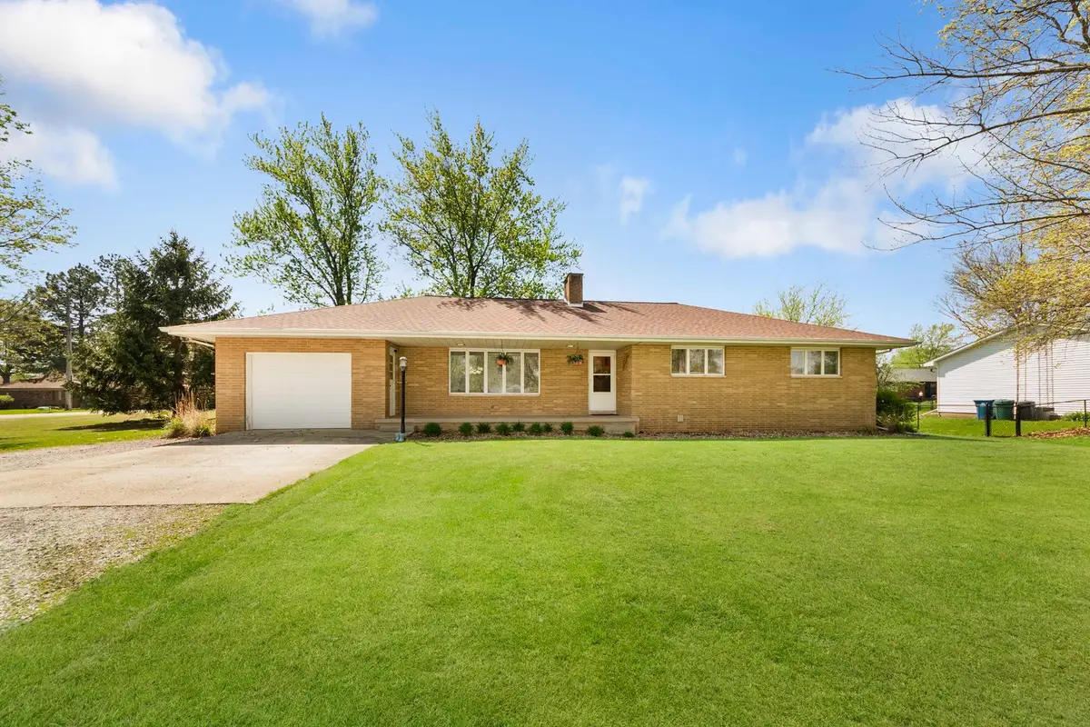 201 Cedar Lane, Minonk, IL 61760 - #1