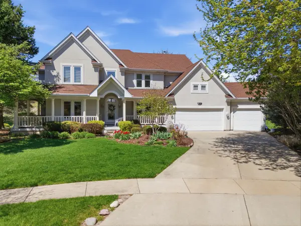 2804 Royal St. Georges Court, St. Charles, IL 60174