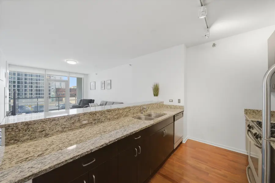 123 S Green Street #702B, Chicago, IL 60607 - #3