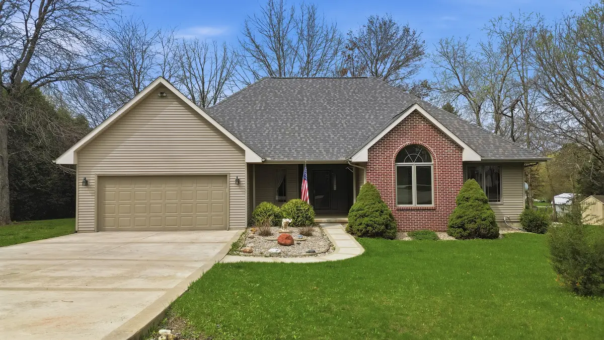 307 Portage Lane, Dixon, IL 61021 - #1