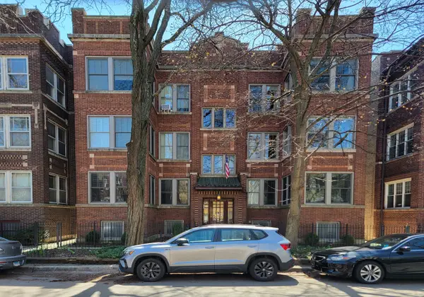 1433 W Rosemont Avenue #2W, Chicago, IL 60660