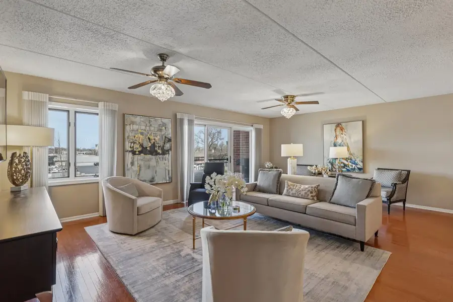 5555 N Cumberland Avenue #413, Chicago, IL 60656 - #2