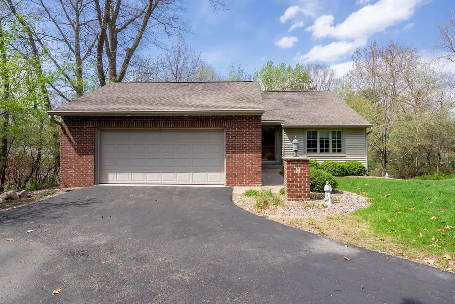 8 Briarwood Lane, Rock Island, IL 61201 - #2