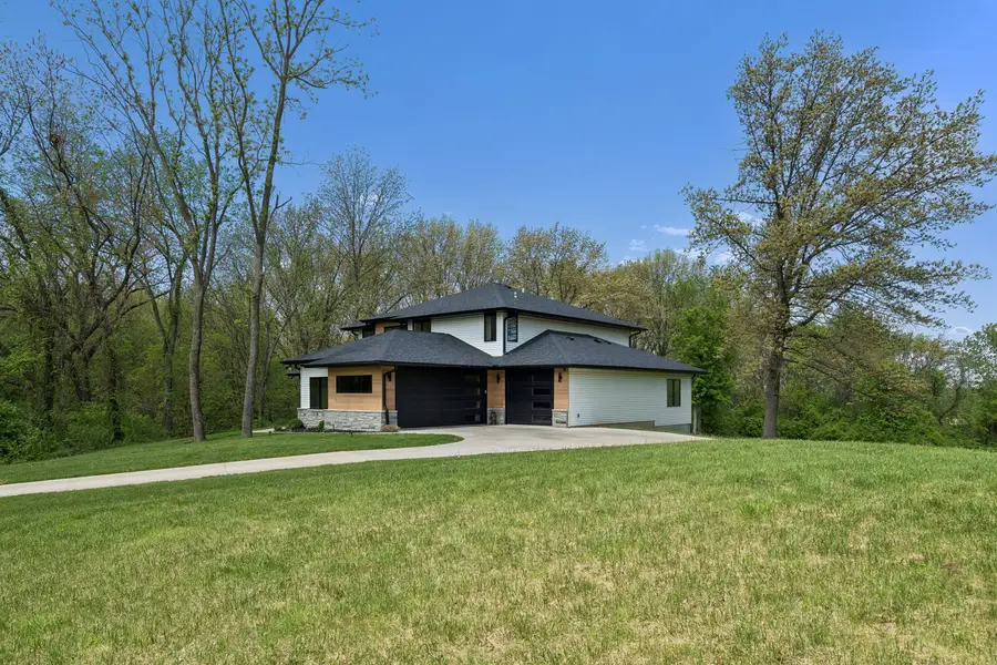 600 W 6th St Court, Coal Valley, IL 61240 - #3