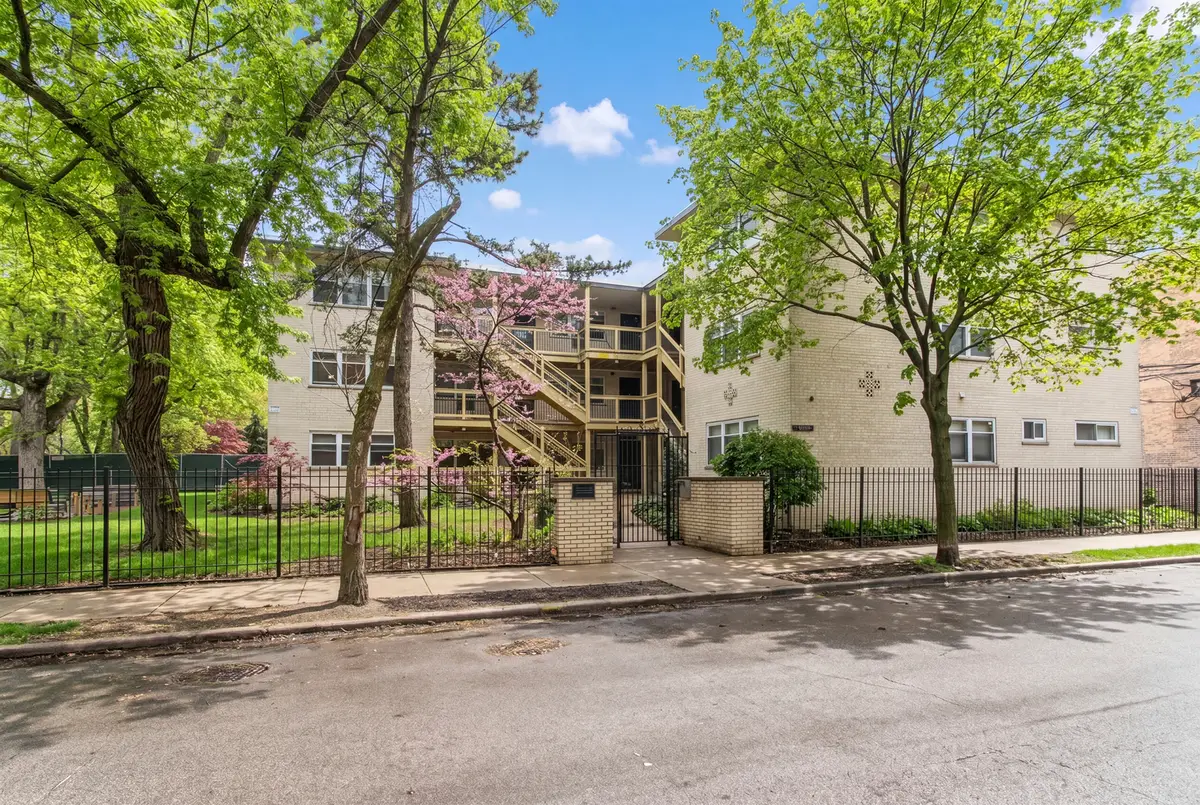4258 N Greenview Avenue #3E, Chicago, IL 60613 - #1
