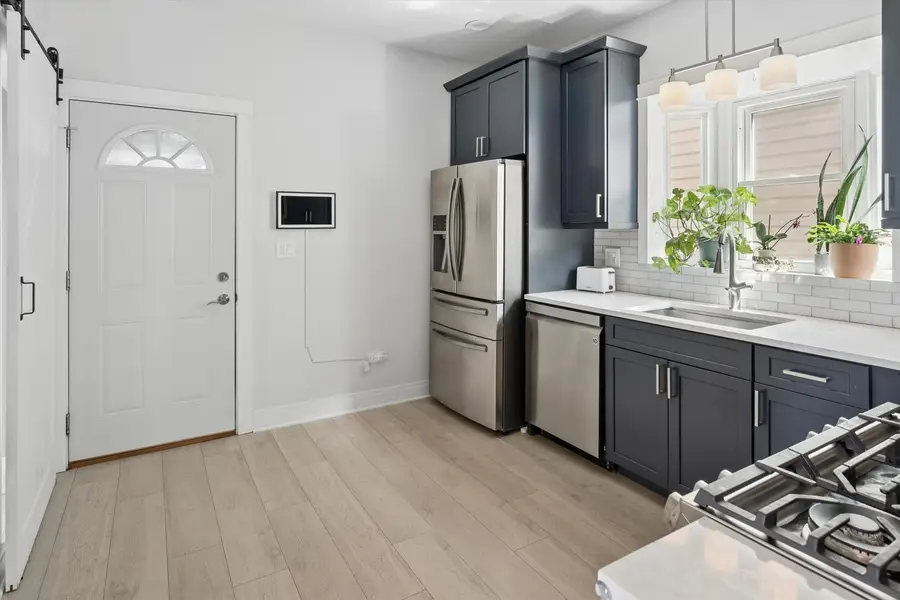 4826 W Pensacola Avenue, Chicago, IL 60641 - #3