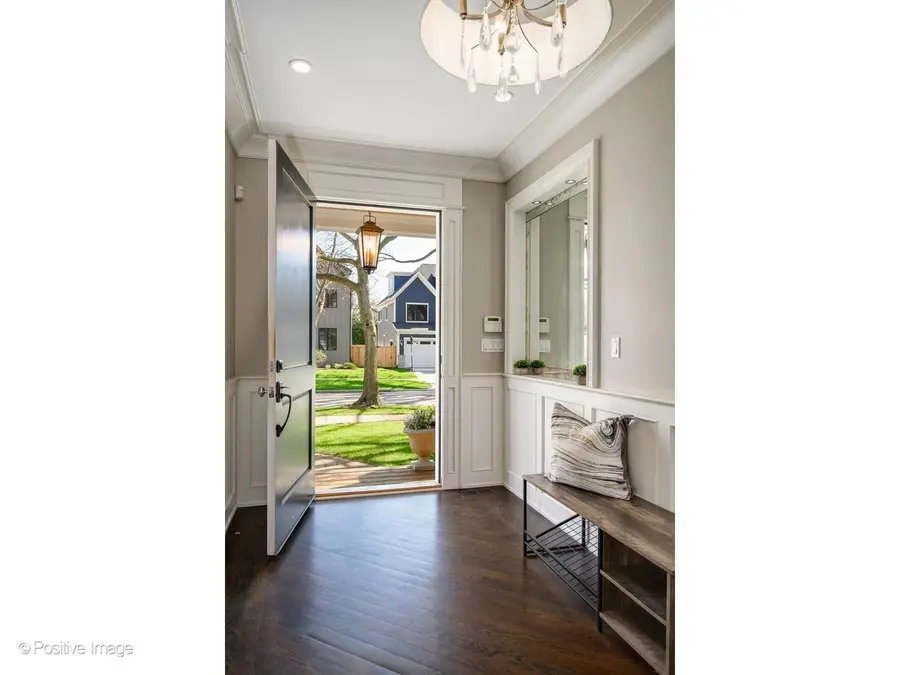 1916 Washington Avenue, Wilmette, IL 60091 - #3