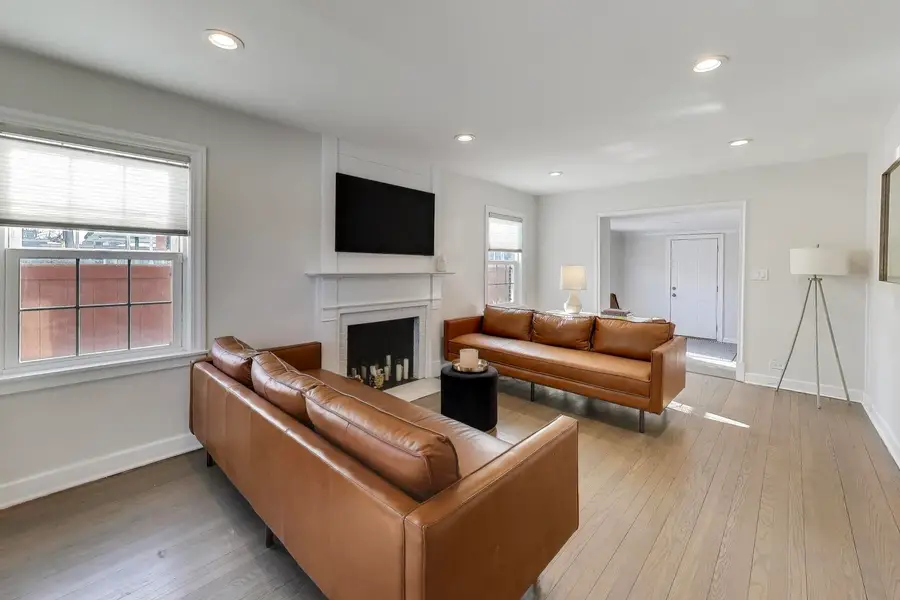 1614 N 76th Avenue, Elmwood Park, IL 60707 - #3