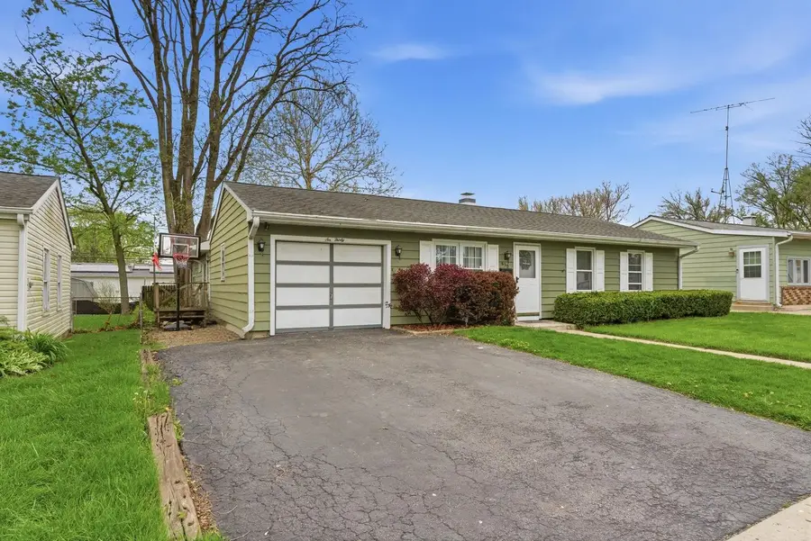 630 Jordan Avenue, Romeoville, IL 60446 - #2