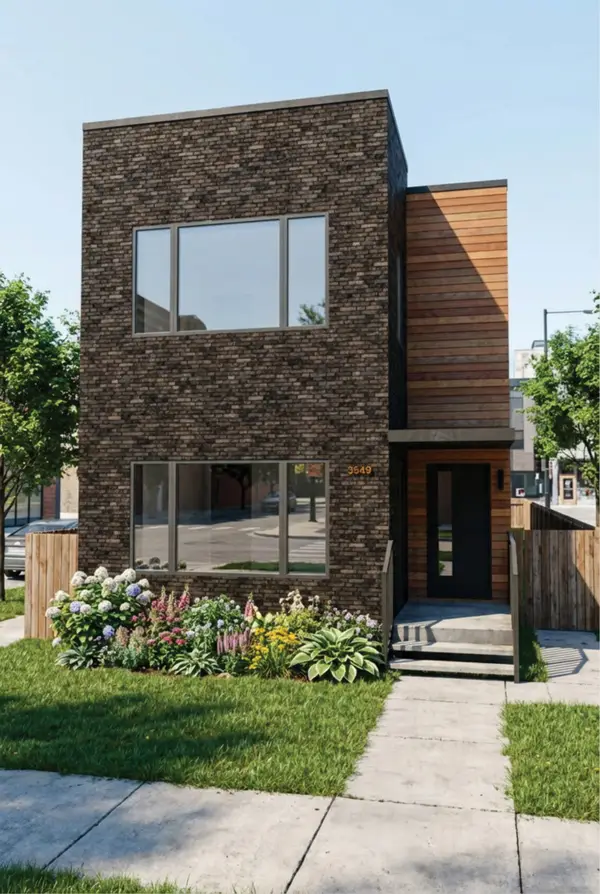 825 N Drake Avenue, Chicago, IL 60651