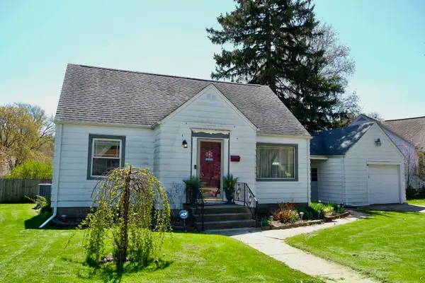 1804 E Gate Parkway, Rockford, IL 61108