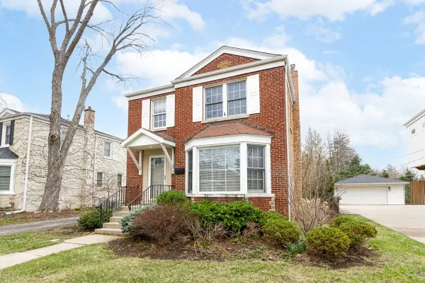 9 S Ridge Avenue, Arlington Heights, IL 60005