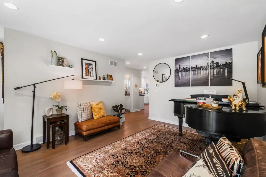 5343 N Moody Avenue, Chicago, IL 60630 - #3