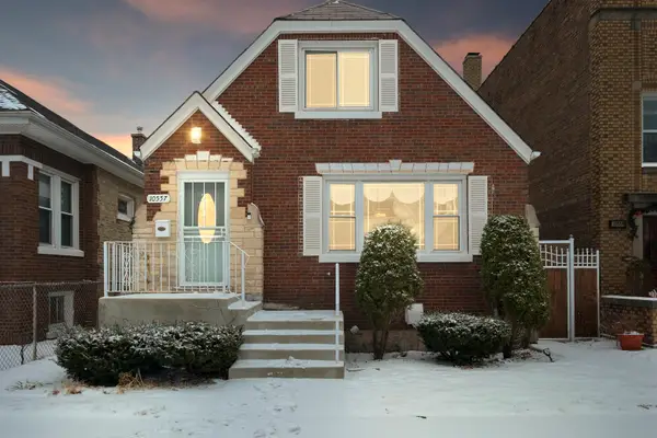 10557 S Indiana Avenue, Chicago, IL 60628