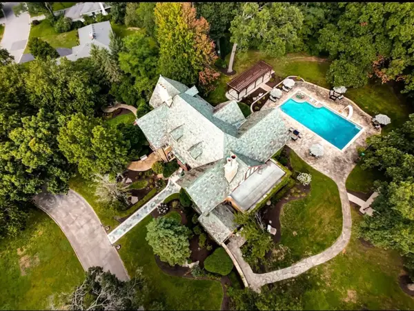 3505 Haweswood Drive, Crete, IL 60417