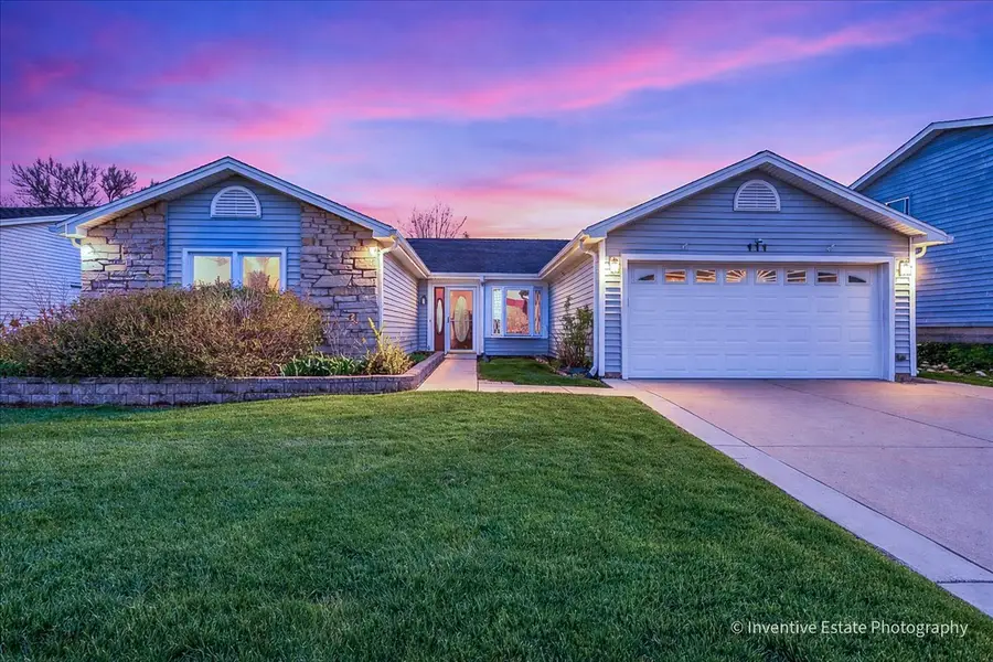 111 Brookside Drive, Glendale Heights, IL 60139 - #2