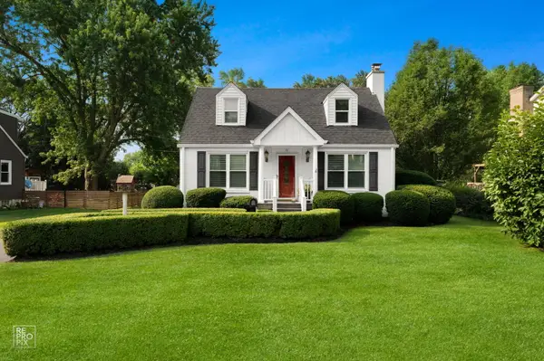 71 Esther Street, Crystal Lake, IL 60014